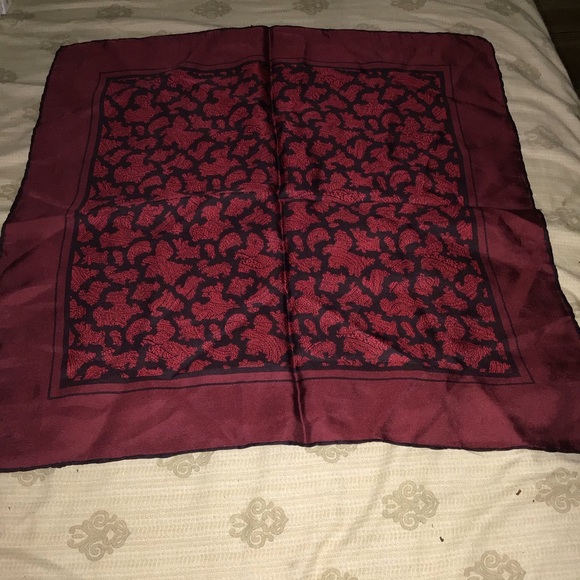 Red and black small silk handkerchief - Picture 7 of 8